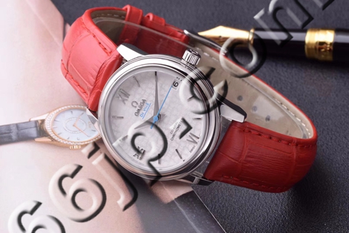 オメガ時計正面デザイン